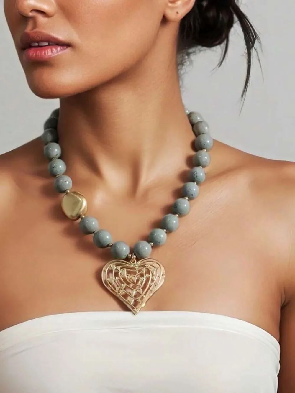 Gold Heart Pendant Necklace with Gray Beads R783